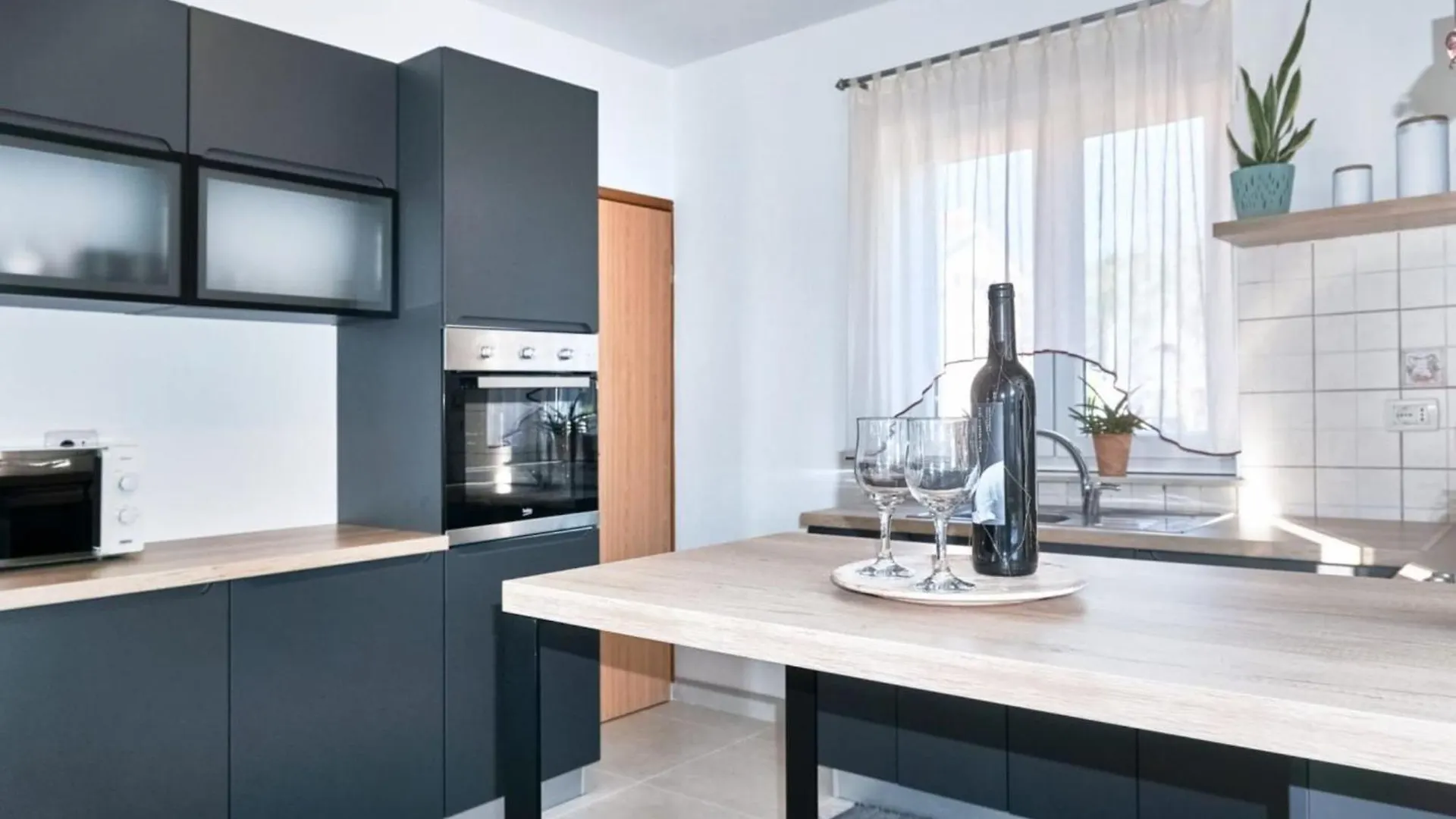 Breg Ivanovci - Three Bedroom Villa With Swimming Pool Labin